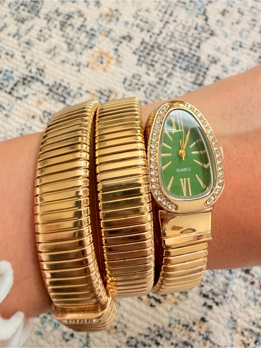 Serpenti Snake Gold-Tone Green Dial Wrap Watch Snake Watch - Picture 3 of 8